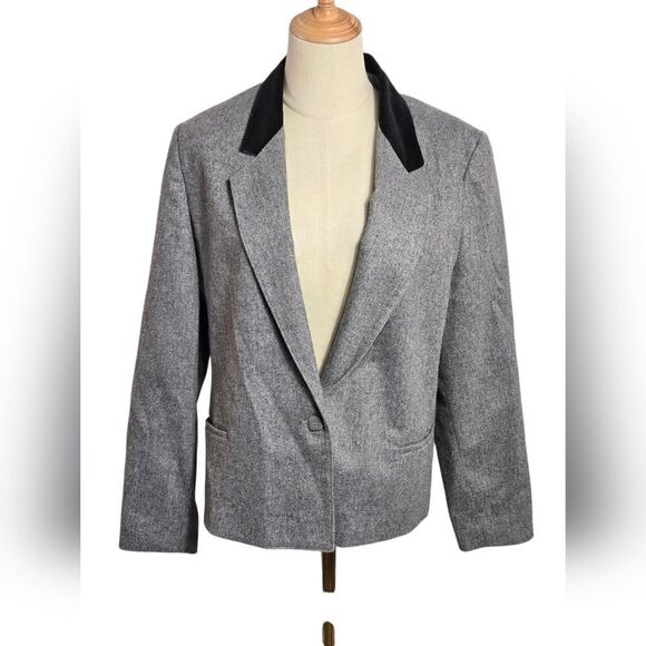 Ms. Jennifer Canada Vintage Gray Wool Blend Velvet Collar Blazer - Picture 1 of 7